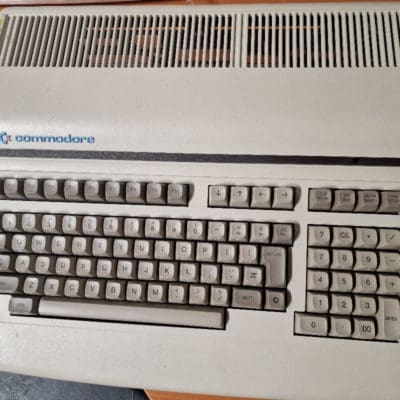 Ultra Rare Commodore 600 casing with keyboard